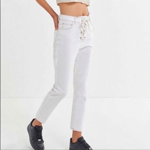 Urban Outfitters BDG Girlfriend High-Rise Lace-Up White Jeans - Picture 1 of 12